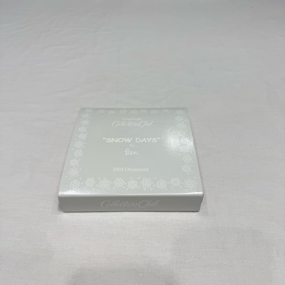 2004 Longaberger Collectors Club Ben White Ceramic Snowflake Ornament - Picture 4 of 5